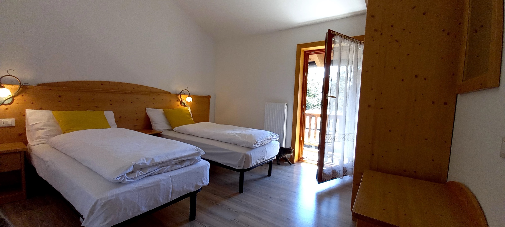 Camera e alloggio della Locanda Val Canali
