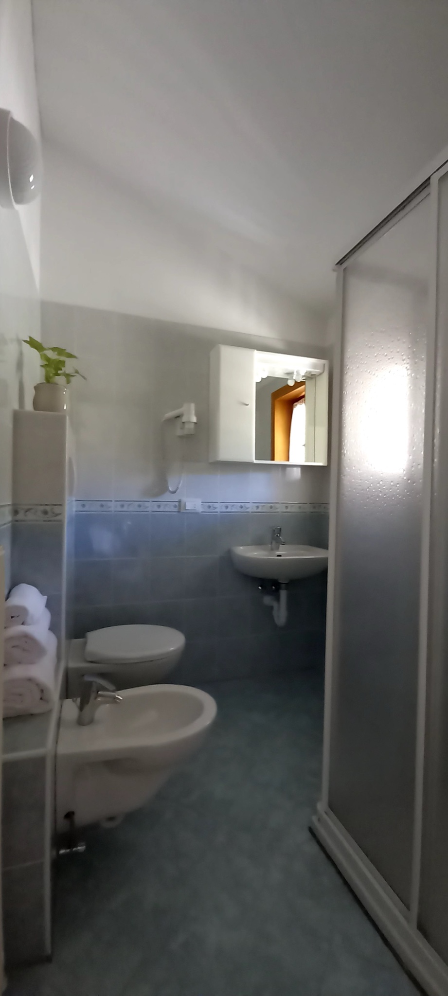 Camera e alloggio della Locanda Val Canali